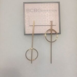 Drop sculptured earrings